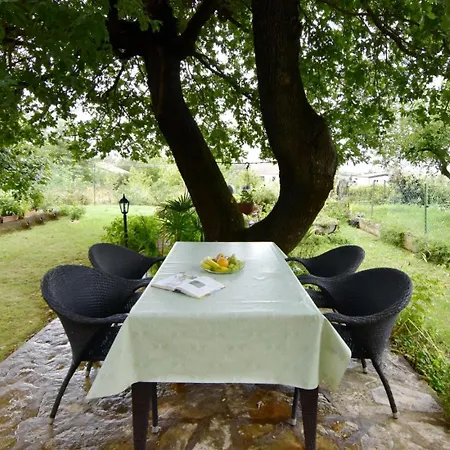 With A Parking Space Babici, - 22437 Daire Umag