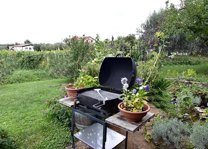 Appartement With Parking Space Babici, - 22437 *